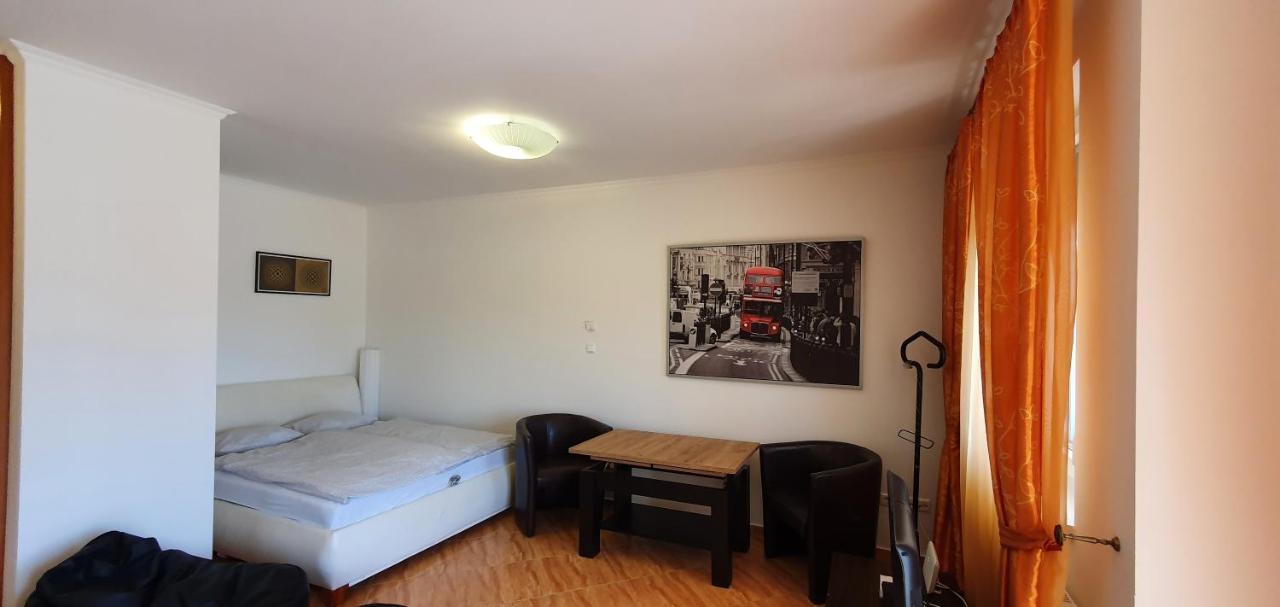 Bazsi Golden Beach Apartman Шіофок Екстер'єр фото