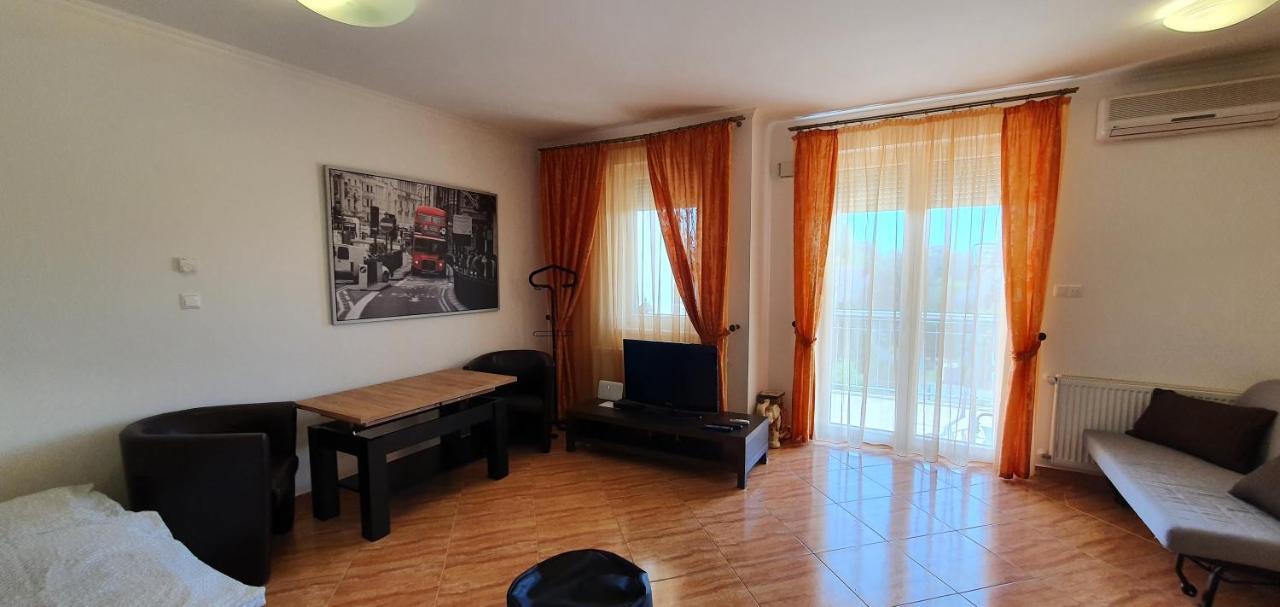 Bazsi Golden Beach Apartman Шіофок Екстер'єр фото